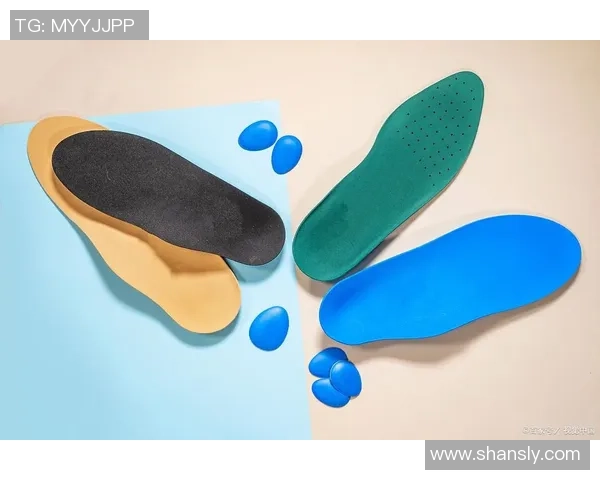 提升球场表现的秘密武器足球鞋垫鞋垫让你每一步都充满力量与舒适